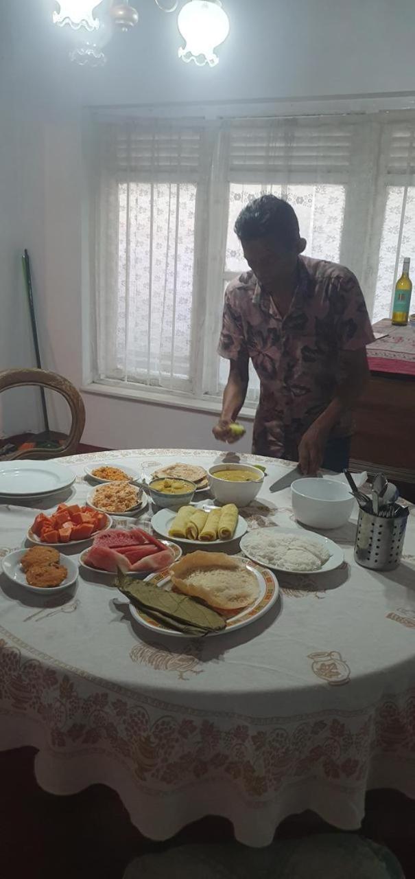 No 06 Veediya Bandara Lane Bahirawakanda Kandy Dış mekan fotoğraf